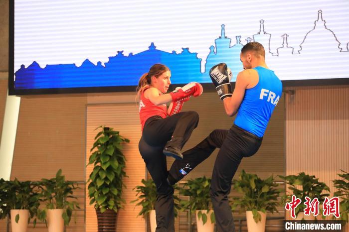 中法拳击世界冠军在上海开启别开生面的互动，
