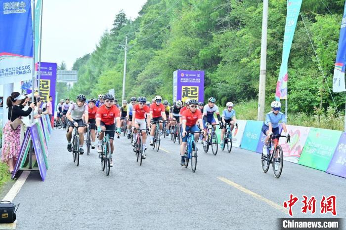 2023‘体彩杯’长江三峡巫溪红池坝山地自行车赛