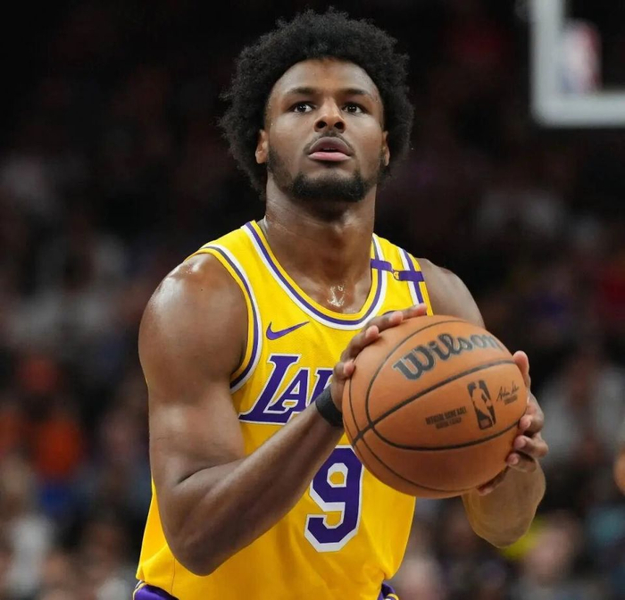 布朗尼心脏骤停后成功复苏重返NBA赛场