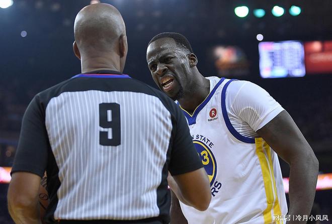 库里复出替补砍29分火箭准绝杀勇士裁判报告引争