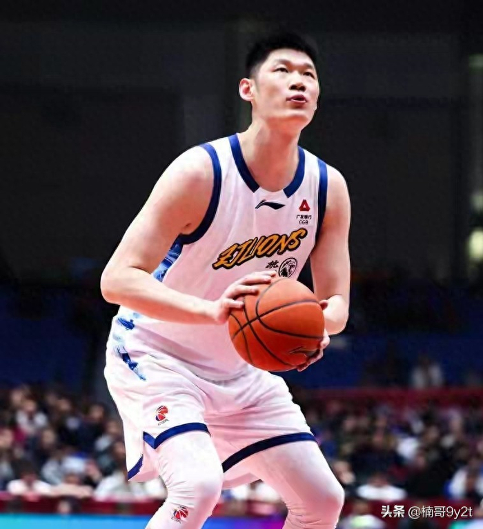 CBA常规赛前40轮贡献值榜单揭晓 本土内线与外援