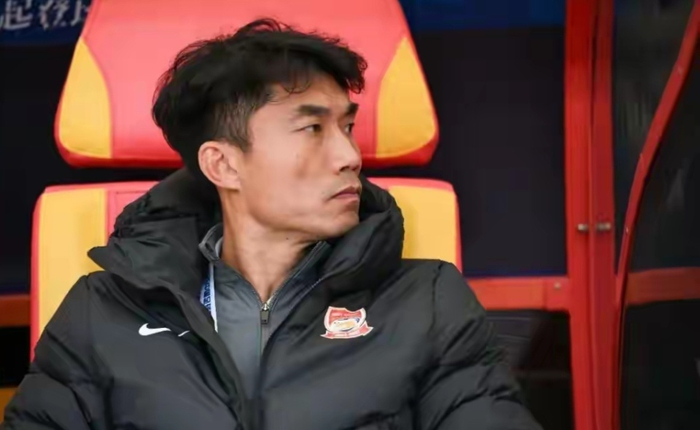 青岛西海岸1-5惨败成都蓉城 郑智赛后揽责引下课